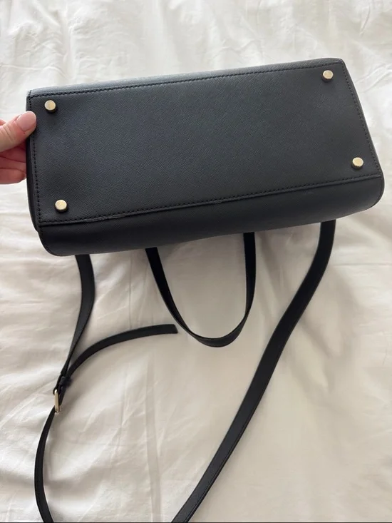 Kate Spade Black Dome Crossbody Bag with Gold Hardware - Picture 4 of 7